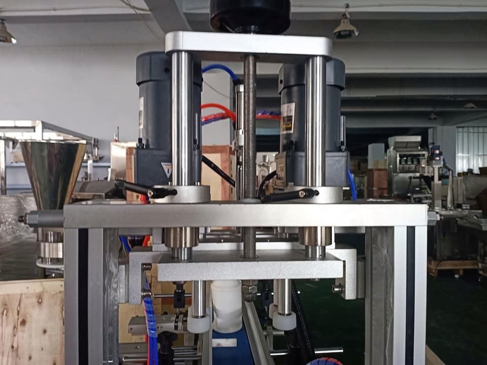 Máy nắp chai bán tự động bằng thép không gỉ