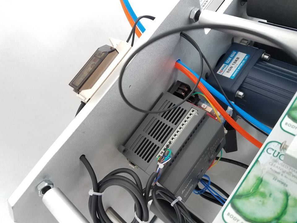 Đèn dán trên bàn làm việc Semi-automatic Label Applicator Pneumatic Type